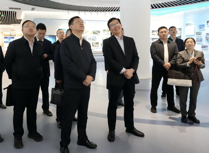 四川路橋與水電七局開(kāi)展交流學(xué)習(xí)